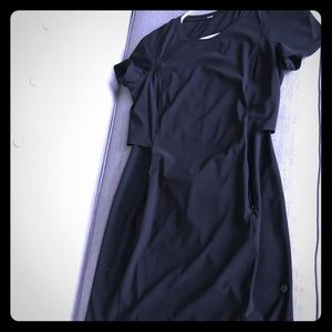 Lululemon black dress size 4
